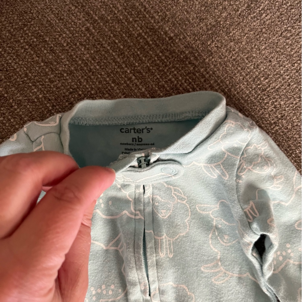 Carter's Baby Onesies (set of 5) - Picture 9 of 9